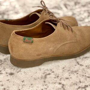 G.H. Bass & Co Women's Tan Suede Oxford Shoes Size 10